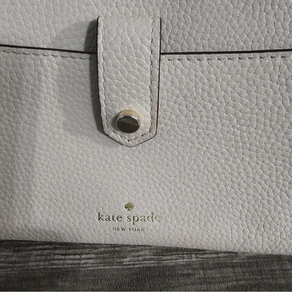 Kate Spade Crossbody - Picture 6 of 11